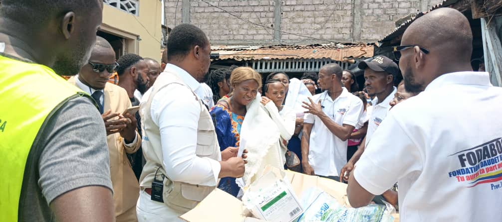 Couverture Santé Universelle : La FODABOS remet des kits médicaux  aux services de Gynécologie et de Pédiatrie de l'Hôpital Sara.