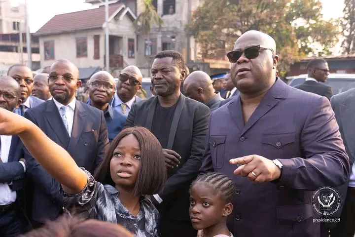 Ngaliema : Félix Tshisekedi visite les victimes de l’incendie de Delvaux