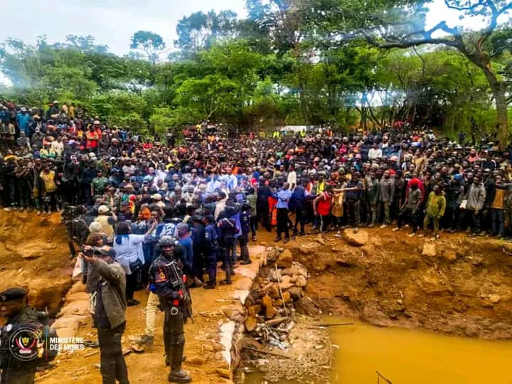 Lualaba-Mulondo : Le responsable des creuseurs livre sa version du drame, le ministre des Mines sur place